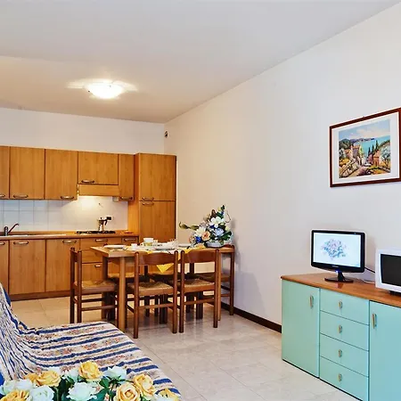 Auriga Del Sole 아파트 *