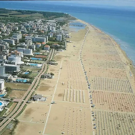 Auriga Del Sole アパート